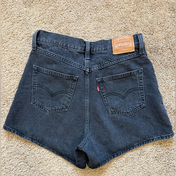 Levi’s Premium 80s Mom Shorts Black 4” - Picture 2 of 7